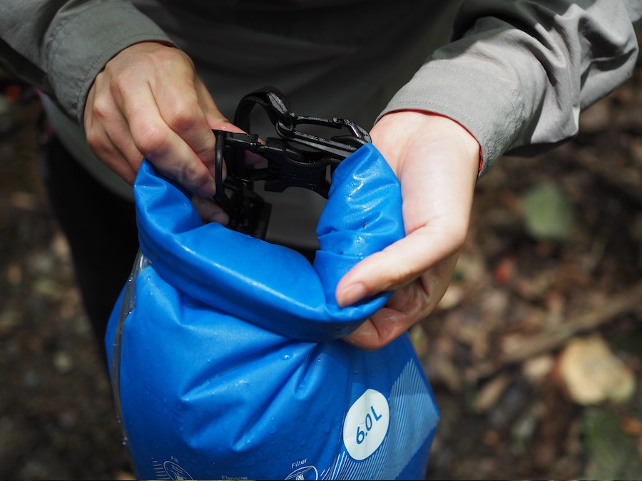 超高性能な浄水器、カタダインのビーフリーで沢の水を飲んでみた